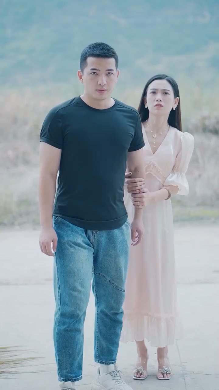 赘婿战神海报图