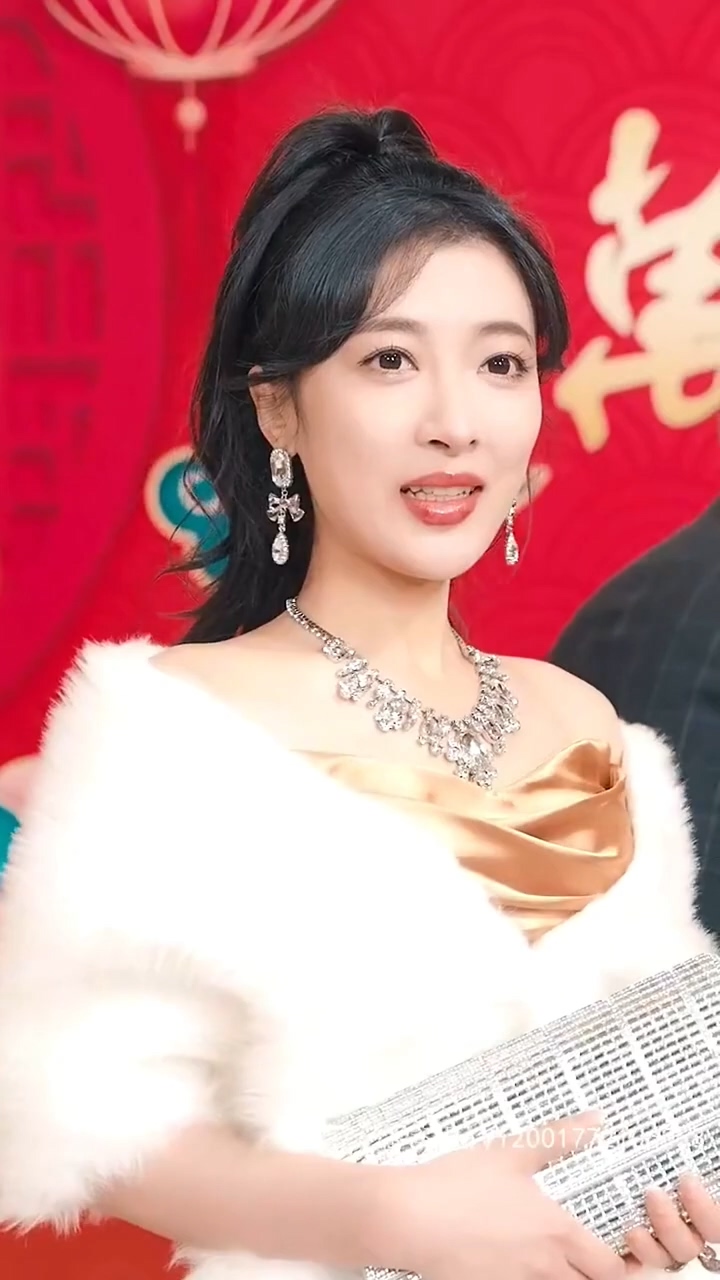 想听女主偷听我心声人设崩塌了海报图