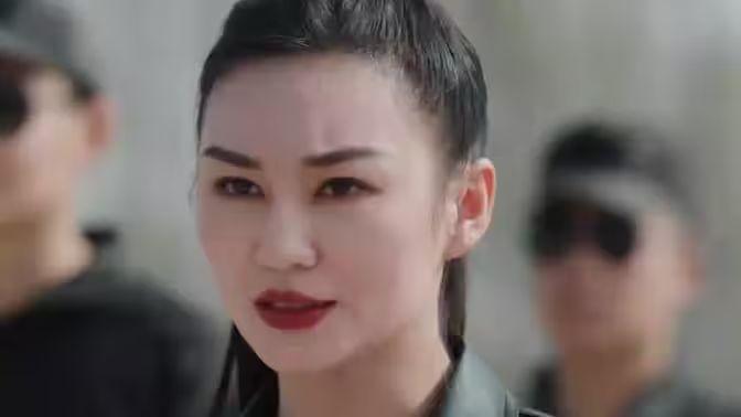 五洲战神之潜龙出渊海报图